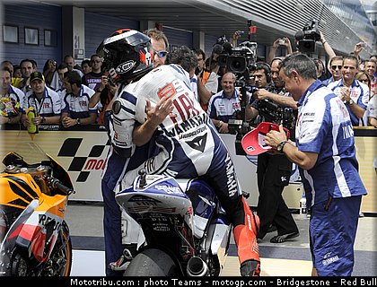 motogp_lorenzo_22_jerez_2010.jpg