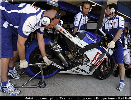 motogp_lorenzo_23_jerez_2010.jpg