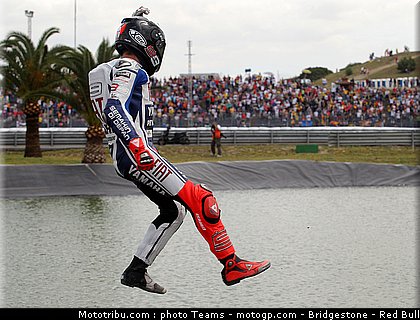 motogp_lorenzo_25_jerez_2010.jpg