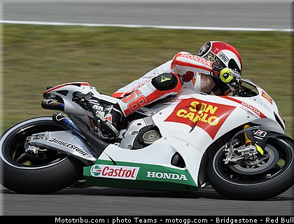 motogp_simoncelli_08_jerez_2010.JPG