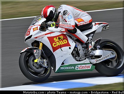motogp_simoncelli_16_jerez_2010.jpg