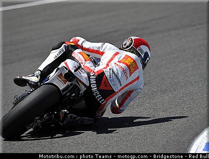 motogp_simoncelli_26_jerez_2010.jpg