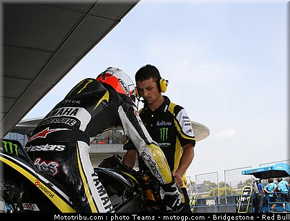motogp_spies_12_jerez_2010.jpg