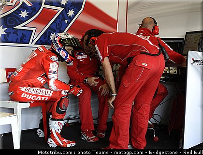 motogp_stoner_11_jerez_2010.jpg