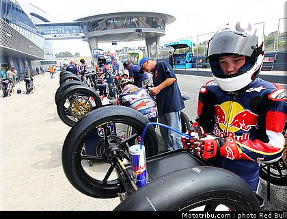 redbull_rookie_cup_jerez_2010_031.jpg