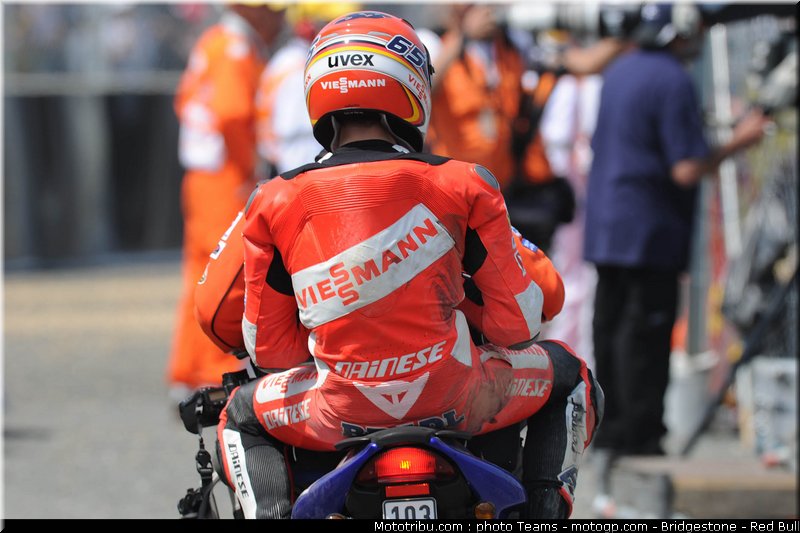 moto2_bradl_7_france_2010