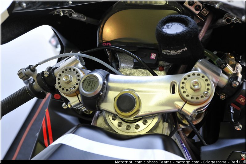 moto2_elias_24_france_2010