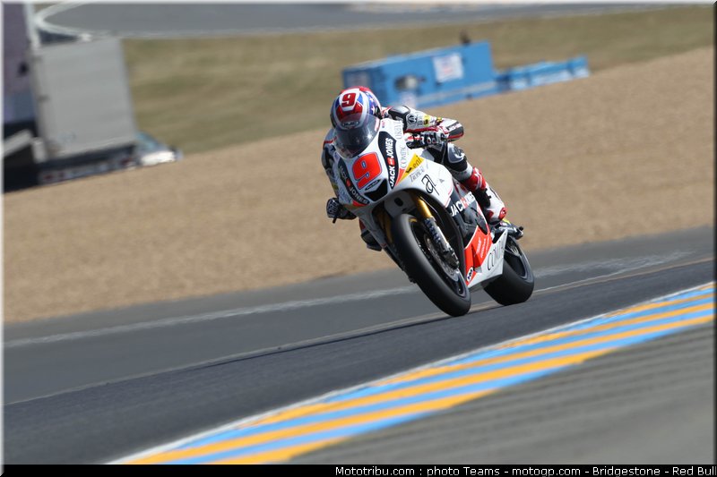 moto2_noyes_france_2010