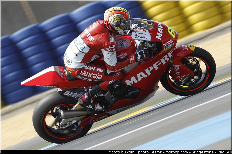 moto2_simon_01_france_2010