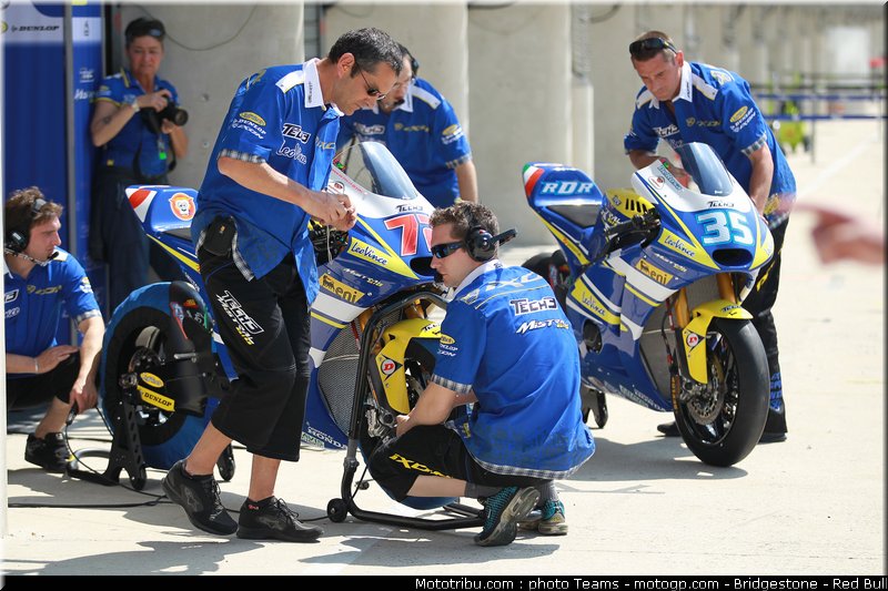 moto2_tech3_1_france_2010