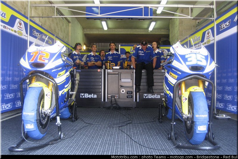 moto2_tech3_7_france_2010
