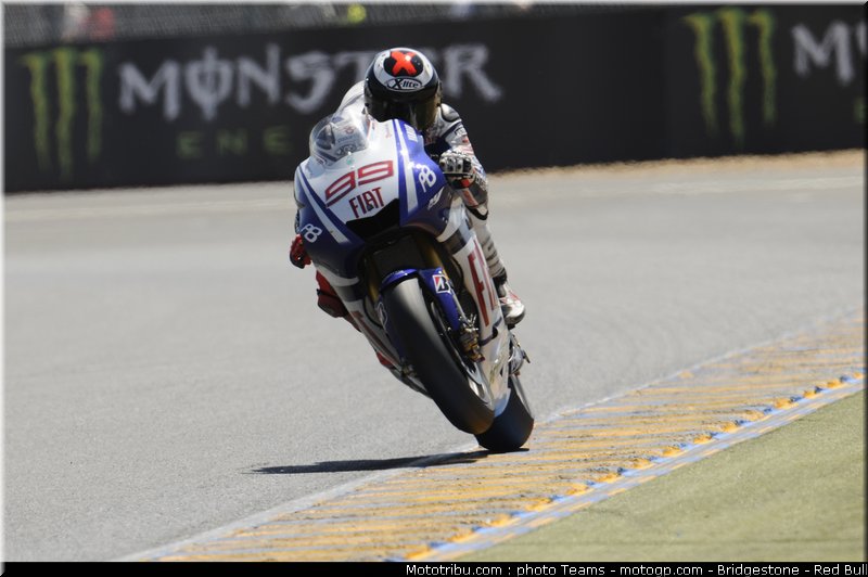 motogp_lorenzo_03_france_2010
