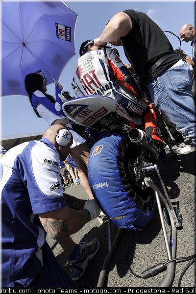 motogp_lorenzo_05_france_2010