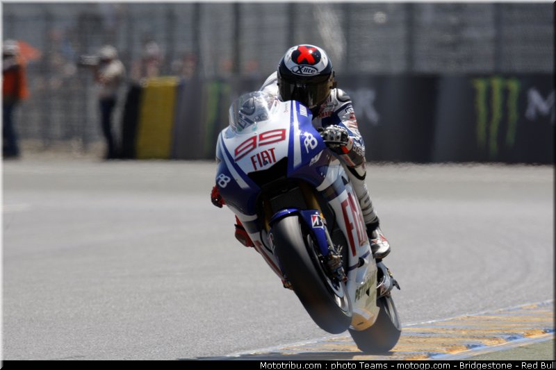motogp_lorenzo_22_france_2010