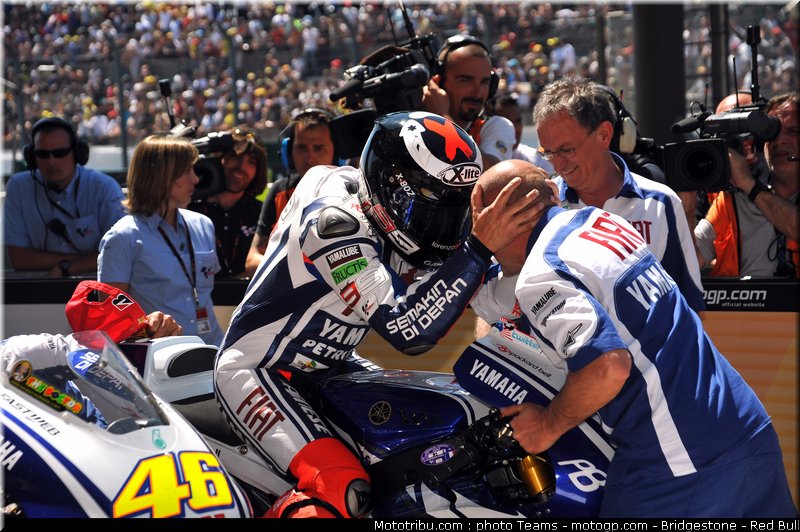 motogp_lorenzo_25_france_2010