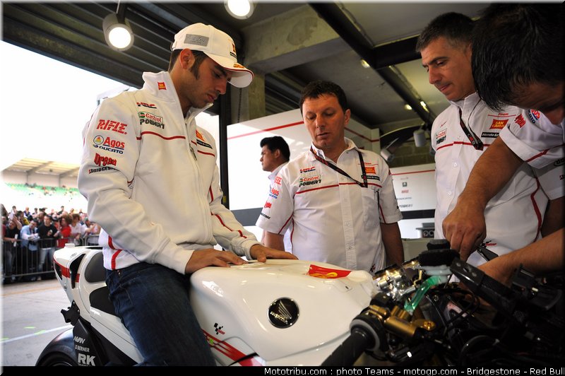 motogp_melandri_04_france_2010