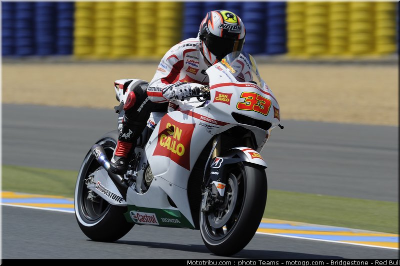 motogp_melandri_08_france_2010