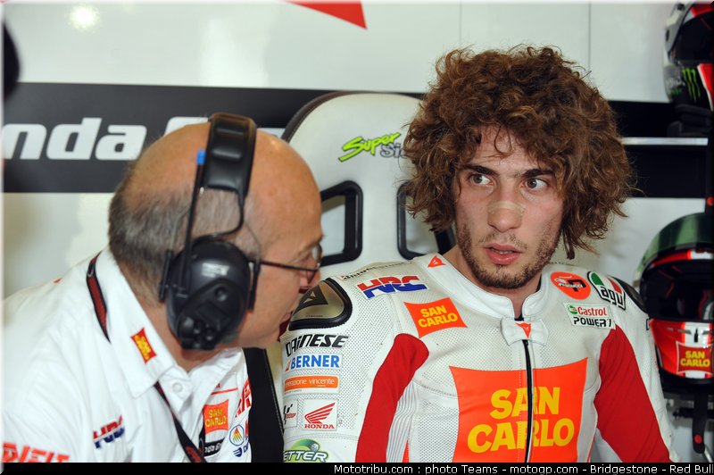 motogp_simoncelli_03_france_2010