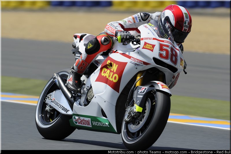 motogp_simoncelli_16_france_2010