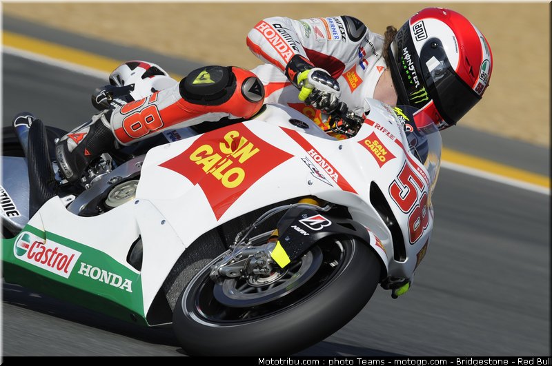 motogp_simoncelli_18_france_2010