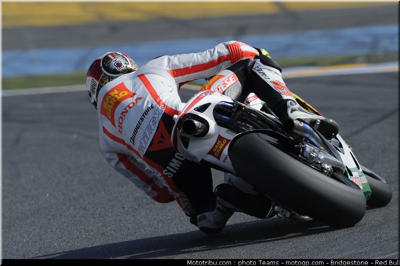 motogp_simoncelli_21_france_2010