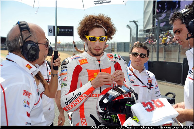 motogp_simoncelli_40_france_2010