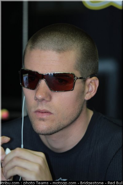 motogp_spies_04_france_2010