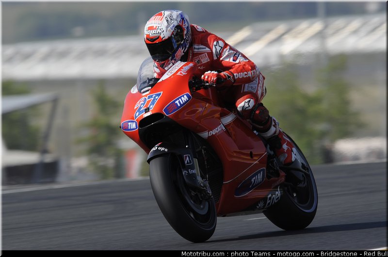 motogp_stoner_11_france_2010