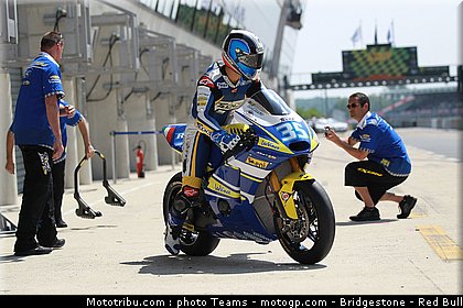 moto2_derosa_06_france_2010.jpg
