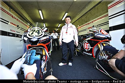 moto2_elias_18_france_2010.jpg