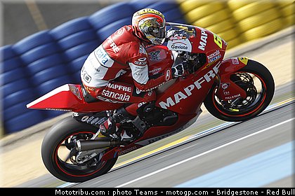 moto2_simon_01_france_2010.jpg