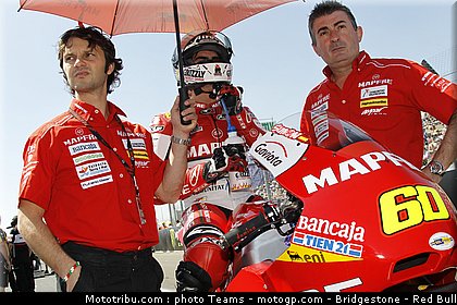 moto2_simon_11_france_2010.jpg