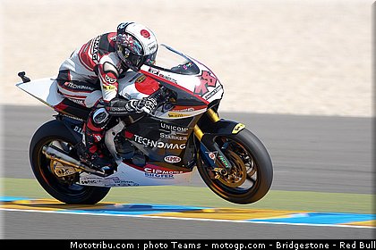 moto2_tomizawa_france_2010.jpg