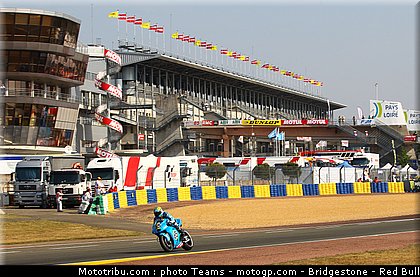 motogp_capirossi_09_france_2010.jpg