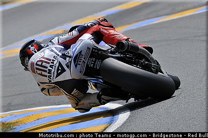 motogp_lorenzo_21_france_2010.jpg