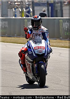 motogp_lorenzo_24_france_2010.jpg