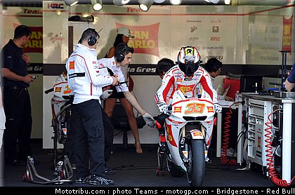 motogp_melandri_07_france_2010.jpg