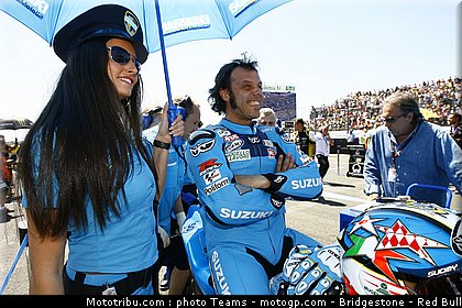 motogp_pit_babes_france_2010_58.jpg