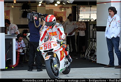 motogp_simoncelli_11_france_2010.jpg