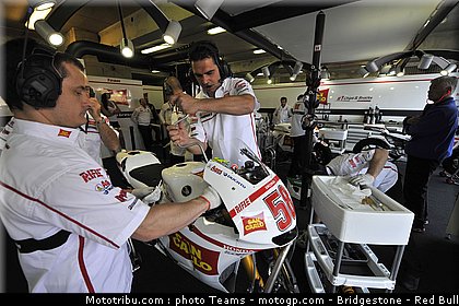 motogp_simoncelli_33_france_2010.jpg