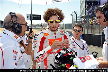 motogp_simoncelli_40_france_2010.jpg
