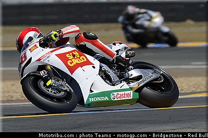 motogp_simoncelli_41_france_2010.JPG
