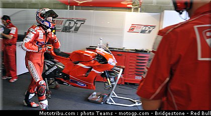 motogp_stoner_05_france_2010.JPG