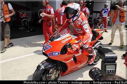motogp_stoner_16_france_2010.JPG
