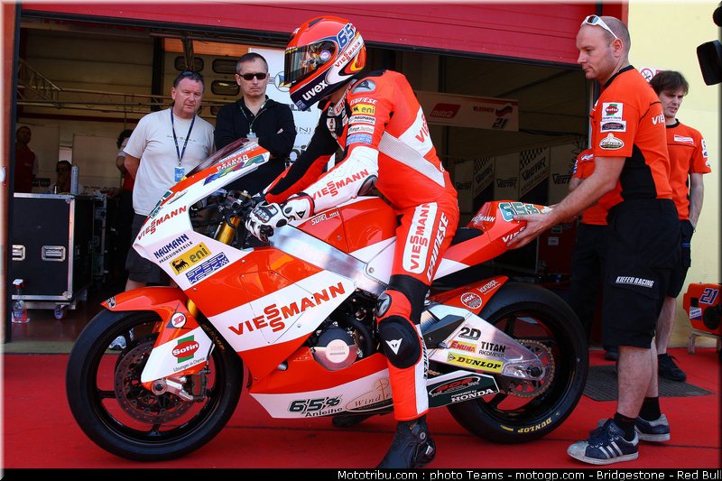 moto2_bradl_01_italie_2010