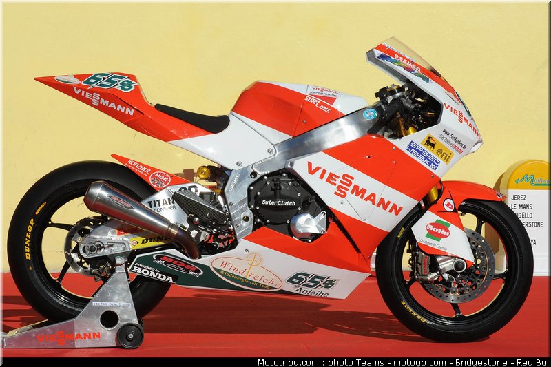 moto2_bradl_08_italie_2010