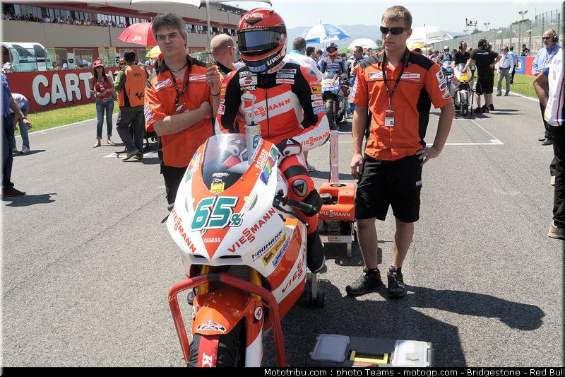 moto2_bradl_13_italie_2010