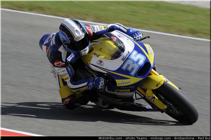 moto2_derosa_08_italie_2010
