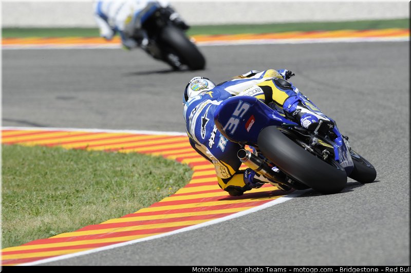 moto2_derosa_12_italie_2010