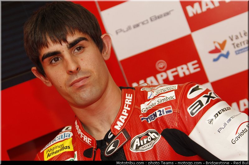 moto2_simon_03_italie_2010